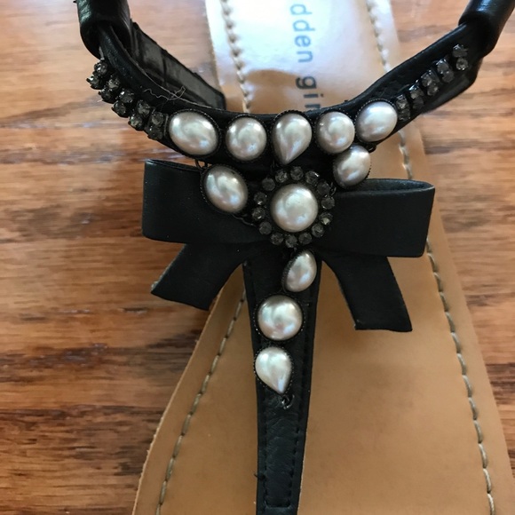 Madden Girl Pearl Sandals - Picture 3 of 6